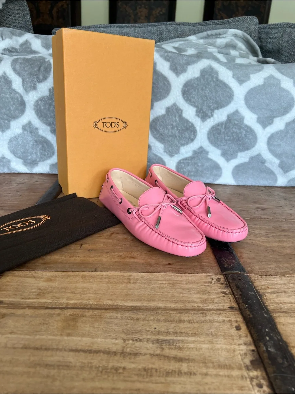 Tod's Pink Leather Gommino Driving Shoes w/ box and shoe bag- Like new!
